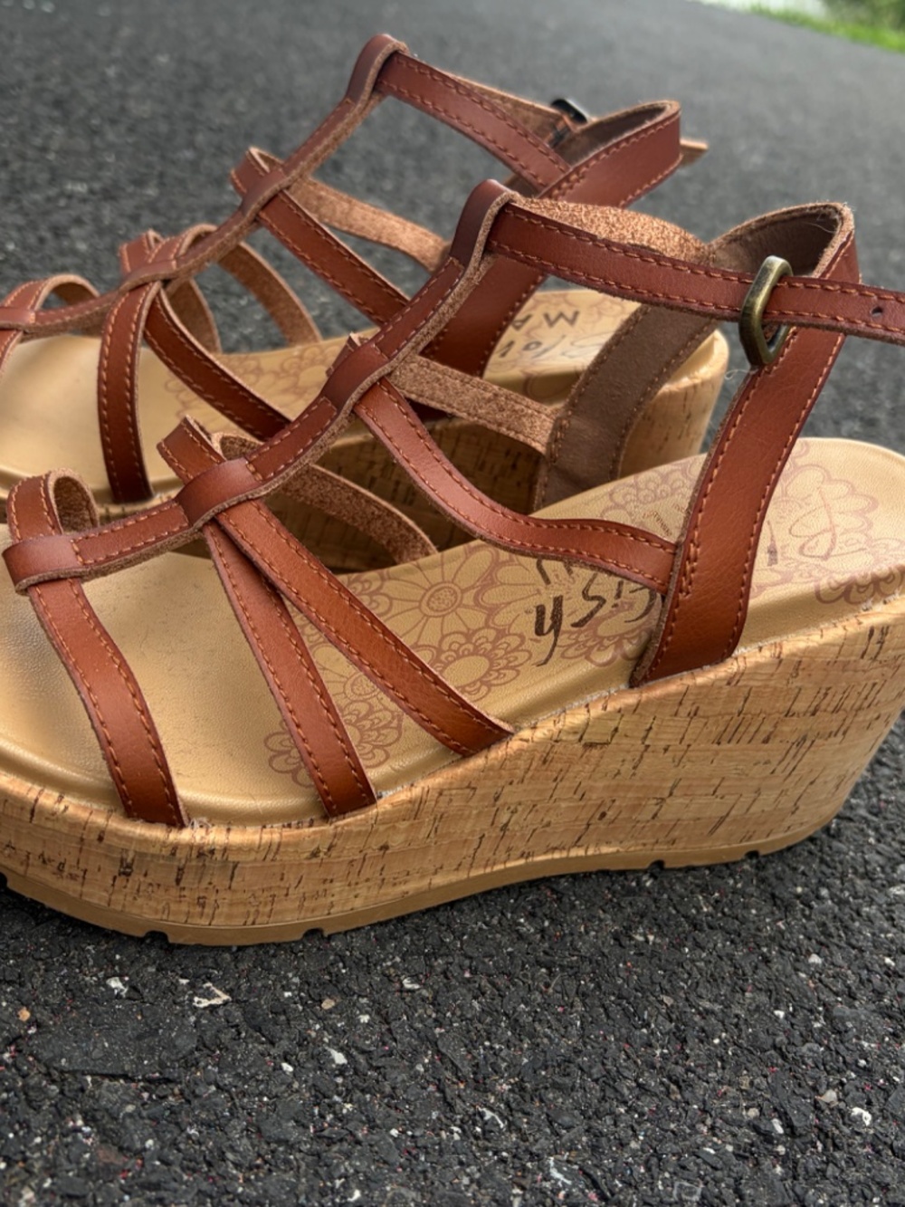 Brand new wedge sandals - Picture 2 of 3